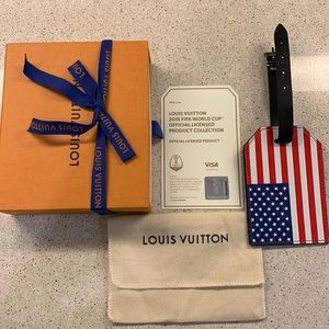 *RARE* LOUIS VUITTON 2018 FIFA AMERICAN FLAG LUGGAGE TAG